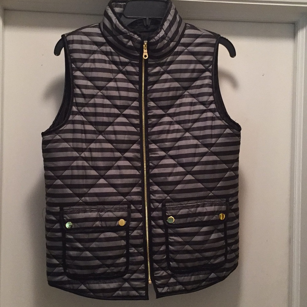 Cremieux vest Nwt gray and black S $129 retail